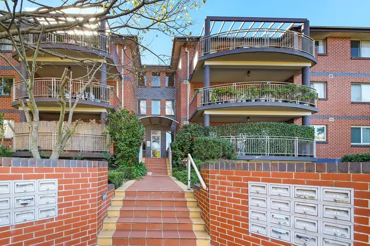 14/23-25 Burdett Street, Hornsby NSW 2077