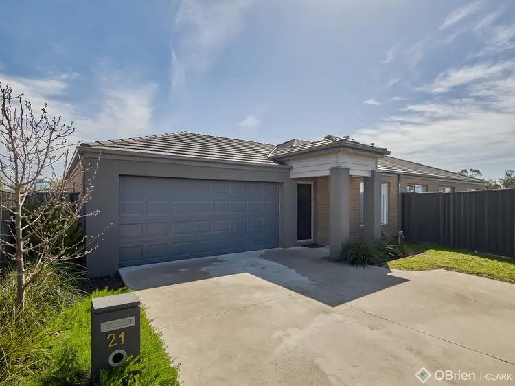 21 Manchester Circuit, Longwarry VIC 3816