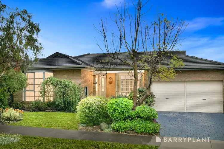 27 Arthur Phillip Way, Mill Park VIC 3082