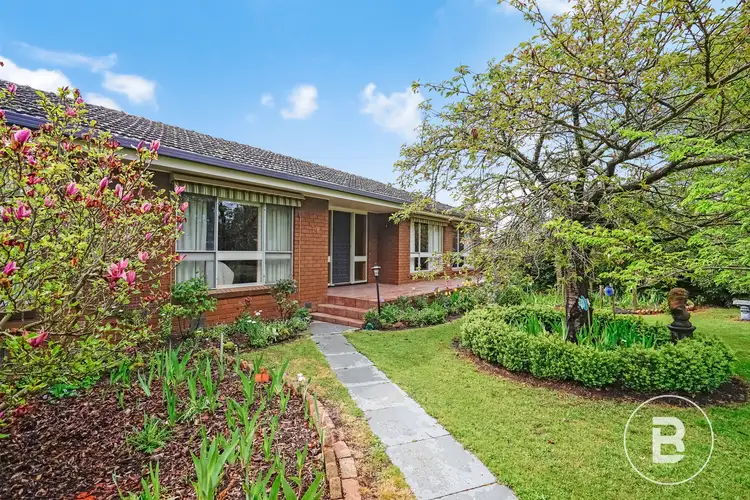 14 Back Raglan Road, Beaufort VIC 3373