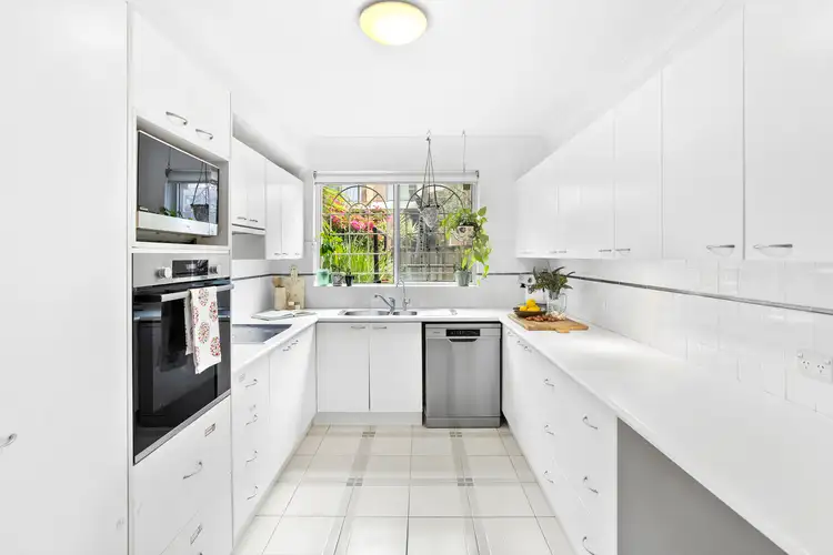 Fourth view of Homely apartment listing, 4/5 Highview Avenue, Neutral Bay NSW 2089