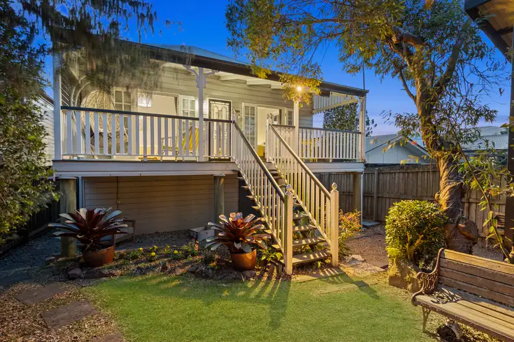 12 Haylock Street, Wynnum QLD 4178