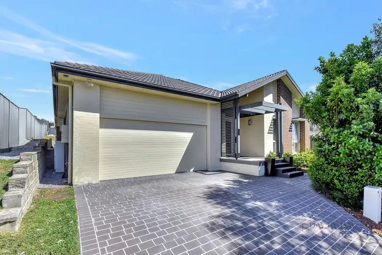 6 Crestview Street, Fletcher NSW 2287
