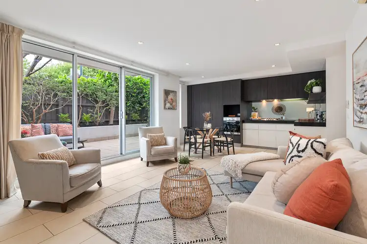4/30 Docker Street, Elwood VIC 3184