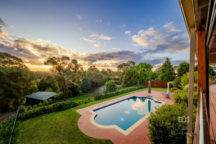 29 Rainbow Valley Road