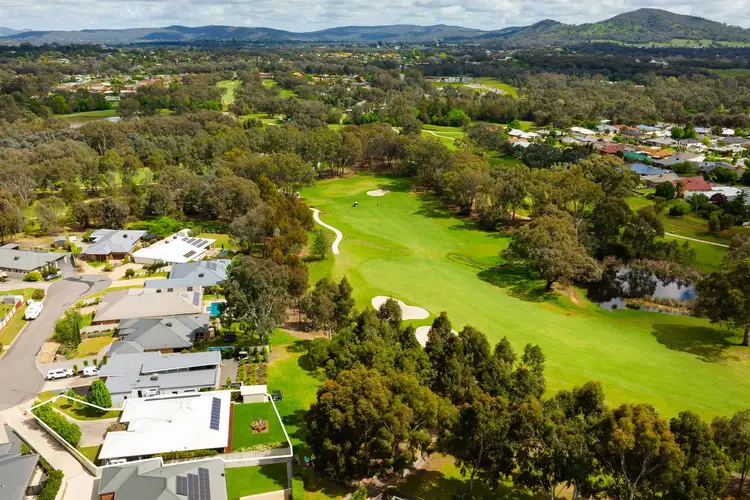 212 Pickworth Street, Thurgoona NSW 2640