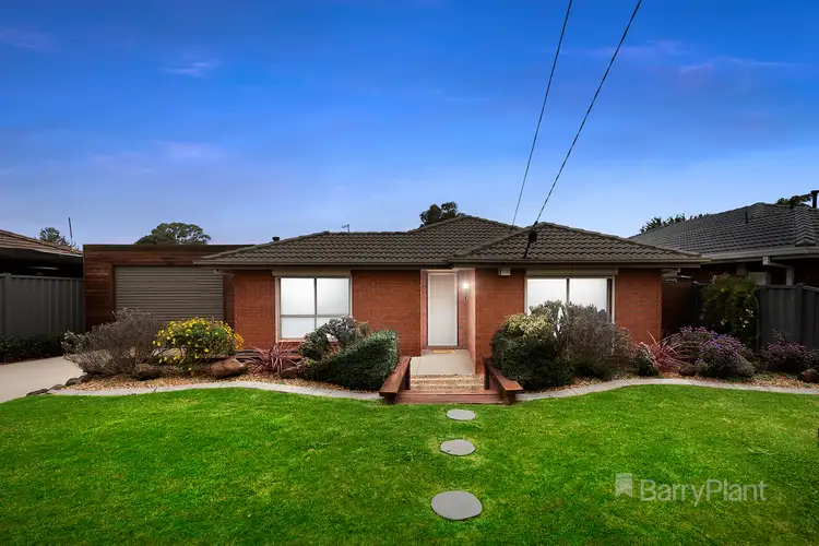 9 Kingdom Avenue, Kings Park VIC 3021