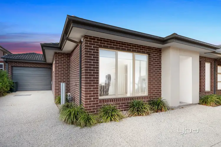 Main view of Homely unit listing, 2/6 Gloucester Court, Sydenham VIC 3037