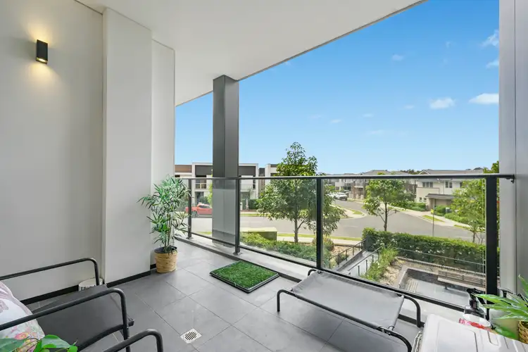 111/60 Lord Sheffield Circuit, Penrith NSW 2750
