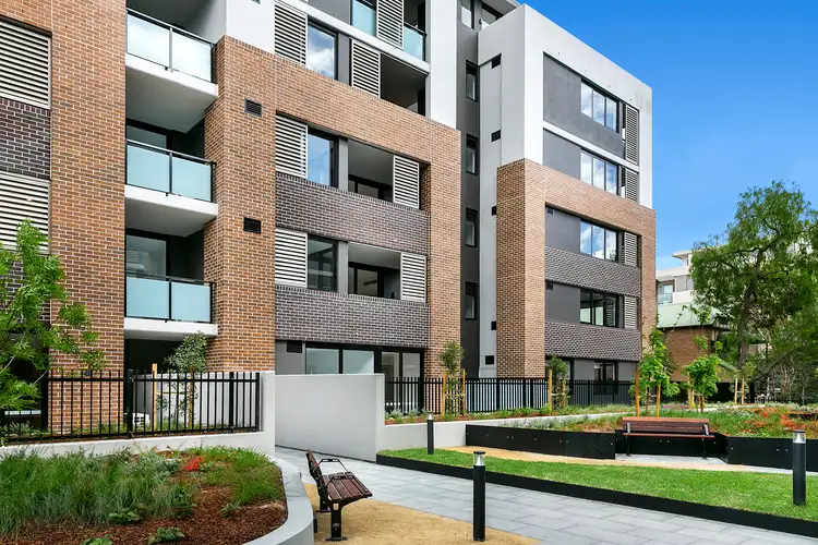 2.201/18 Hannah Street