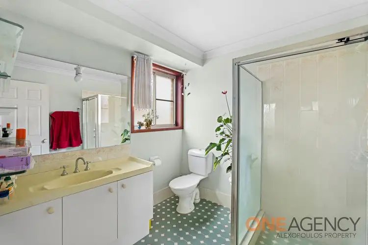 Fifth view of Homely house listing, 42 Greenway Drive, West Hoxton NSW 2171
