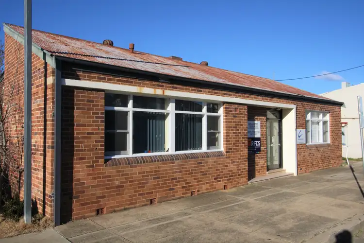 4/8 Dawson Street, Cooma NSW 2630