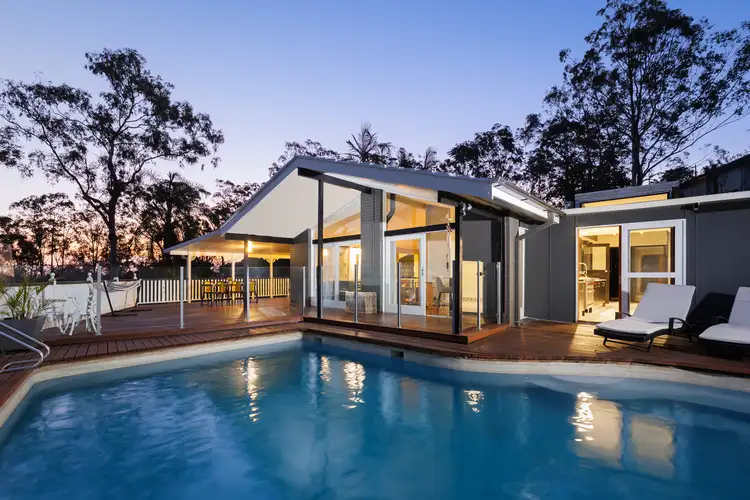 7 Igluna Street, Kenmore QLD 4069