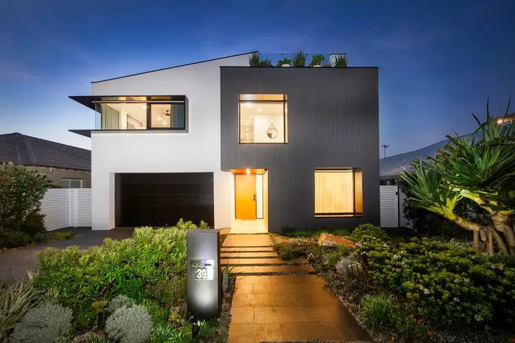 39 Greenhills Street, Greenhills Beach NSW 2230