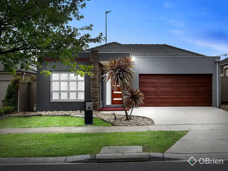 99 Oakview Parade, Caroline Springs VIC 3023