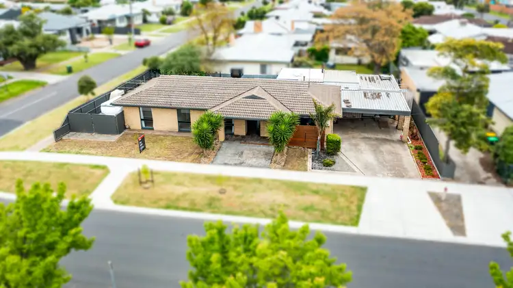 26 Alexander Avenue, Horsham VIC 3400