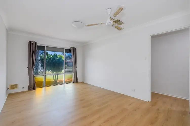 Sixth view of Homely house listing, 9 Cressida Way, Camillo WA 6111
