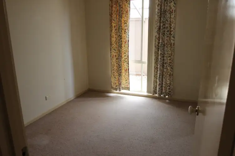 Sixth view of Homely unit listing, 4/8 Waratah Court, Cobram VIC 3644