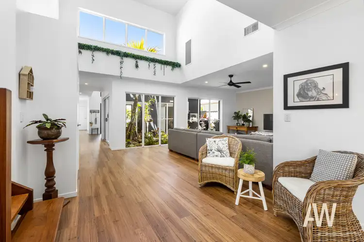 19 Magnetic Street, Kawana Island QLD 4575