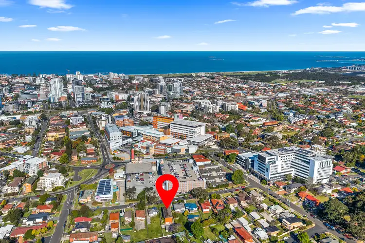 Sixth view of Homely unit listing, 1/10 Dudley Street, Wollongong NSW 2500