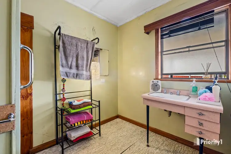 Sixth view of Homely house listing, 1 Leslie Street, Eaglehawk VIC 3556