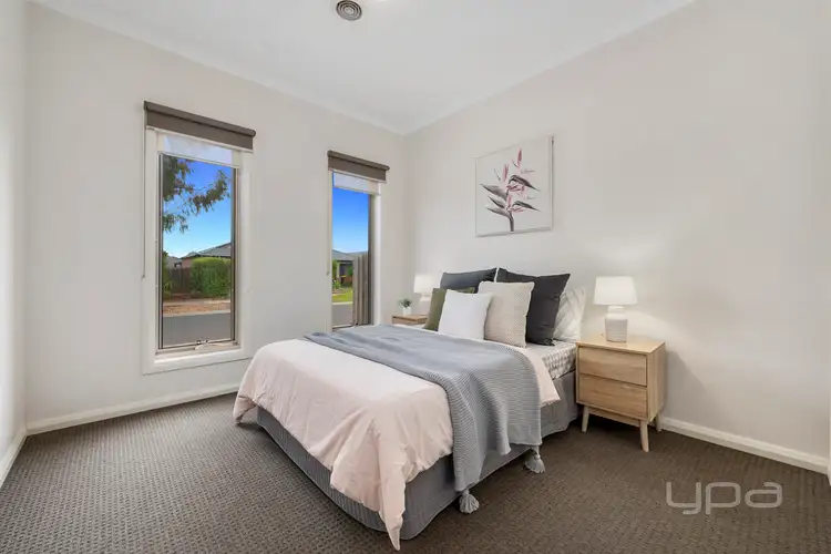 Fifth view of Homely house listing, 2/7 Burswood Circuit, Harkness VIC 3337