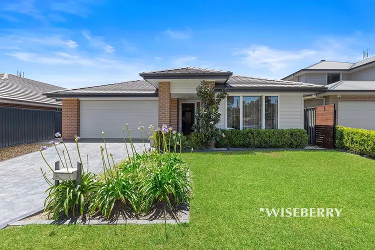Second view of Homely house listing, 21 Minorca Circuit, Hamlyn Terrace NSW 2259
