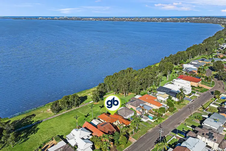 15 Hinemoa Avenue, Killarney Vale NSW 2261