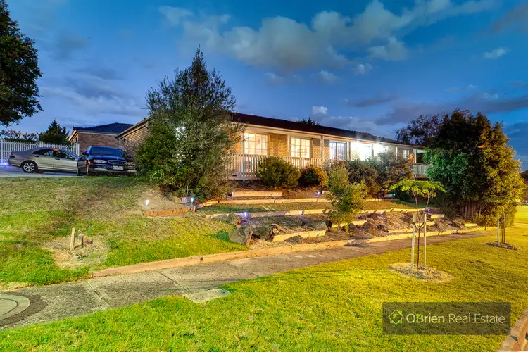 10 Montague Court, Endeavour Hills VIC 3802