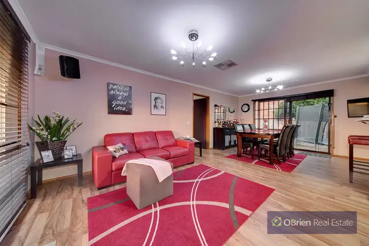 Fourth view of Homely house listing, 10 Montague Court, Endeavour Hills VIC 3802