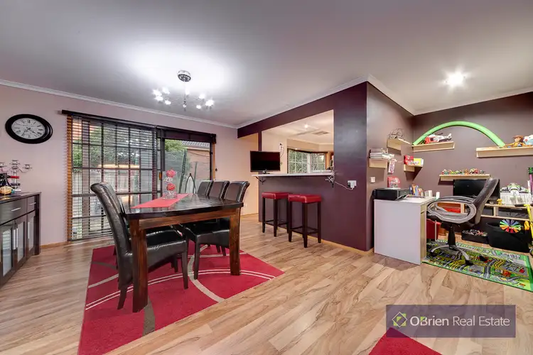 Sixth view of Homely house listing, 10 Montague Court, Endeavour Hills VIC 3802