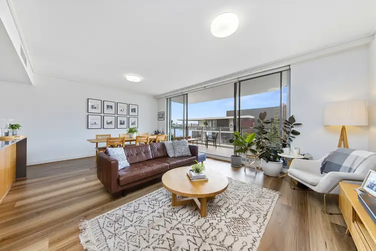 403/9 Sevier Avenue