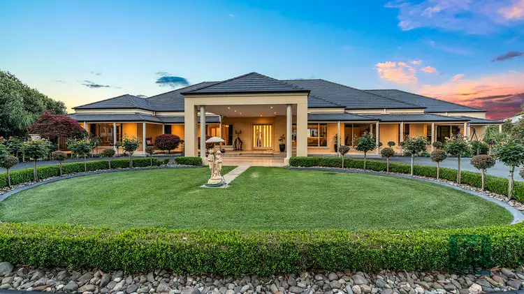 83 Schoeffel Drive, Echuca VIC 3564