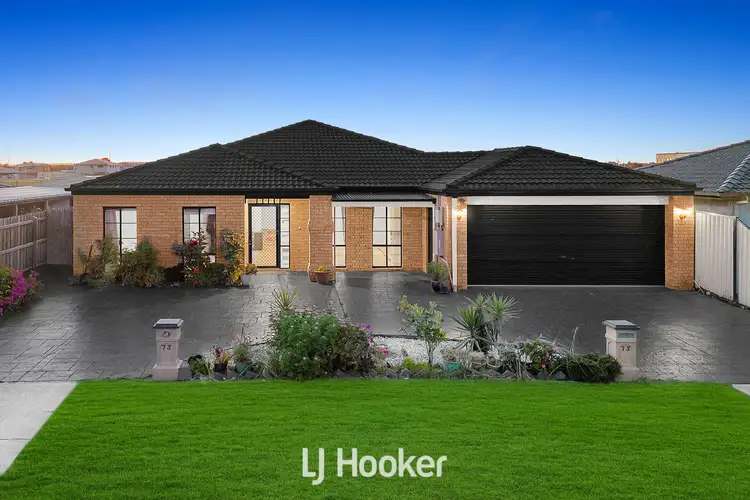 73 Gipps Crescent, Cranbourne North VIC 3977