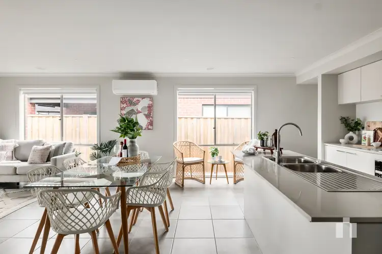 Fifth view of Homely house listing, 334 Mandalay Circuit, Beveridge VIC 3753