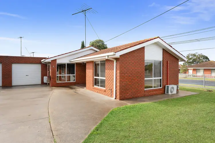 2/210 Purnell Road, Corio VIC 3214