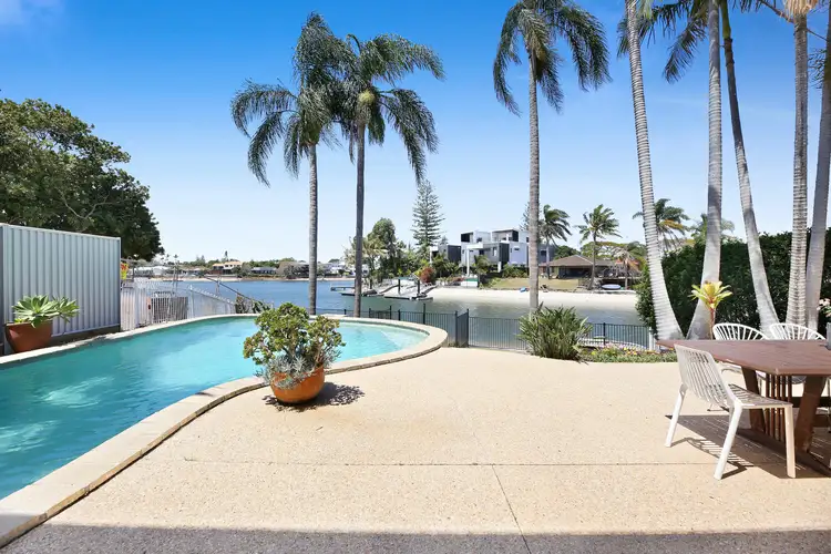 43 Vatakoula Parade, Mermaid Waters QLD 4218