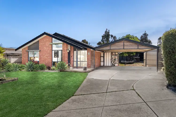 7 Becker Close, Melton West VIC 3337