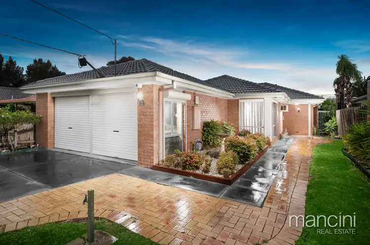 35 Bruce Street South, Altona Meadows VIC 3028
