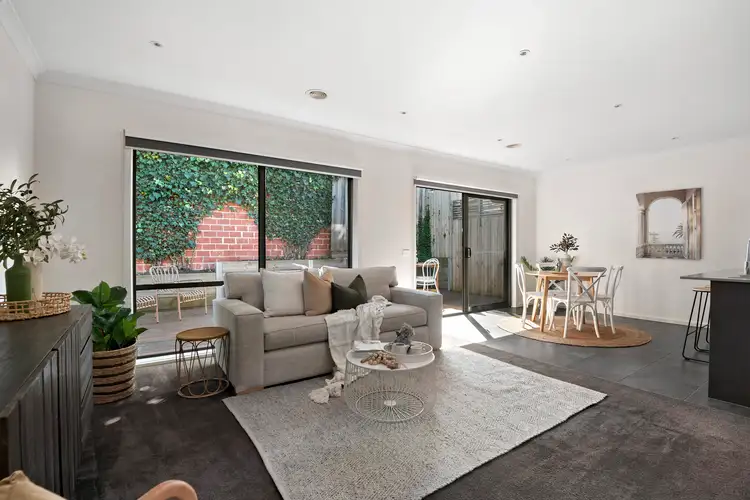 Main view of Homely unit listing, 6 Lenlucy Place, Somerville VIC 3912