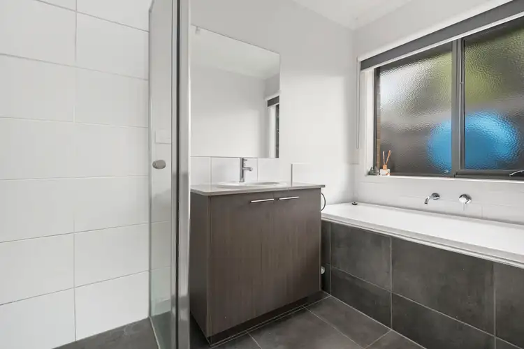 Fifth view of Homely unit listing, 6 Lenlucy Place, Somerville VIC 3912