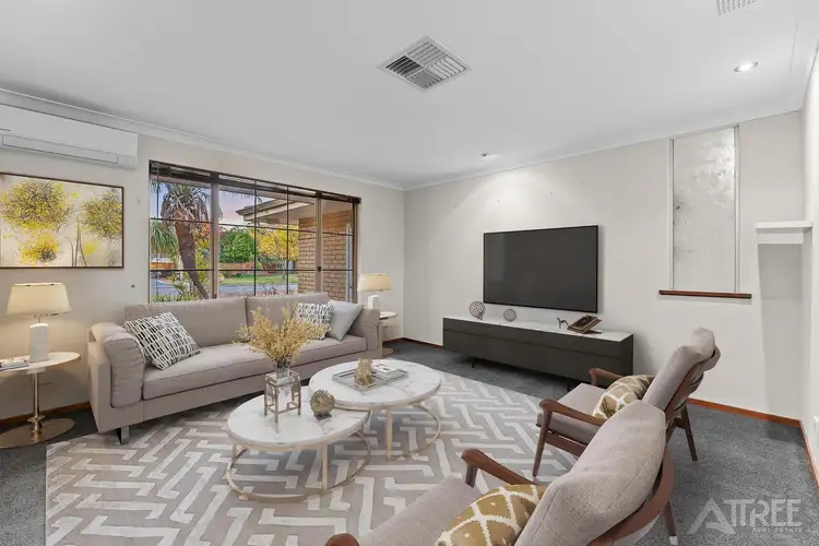 Seventh view of Homely house listing, 4 Camelot Court, Thornlie WA 6108