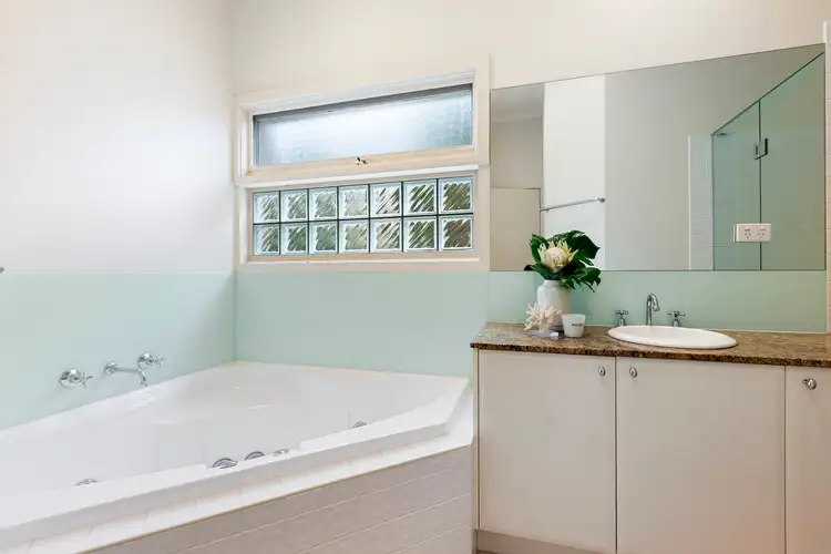 Sixth view of Homely unit listing, 1/18 Harvie Street, Glen Waverley VIC 3150