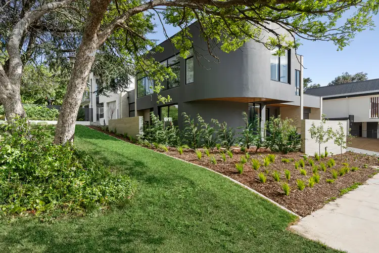 1 Cygnet Crescent, Red Hill ACT 2603