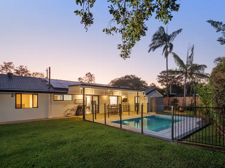 15 Fortrose Street, Kenmore QLD 4069
