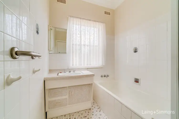 Sixth view of Homely house listing, 1 Fitzgerald Avenue, Armidale NSW 2350