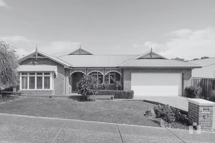24 Sugarloaf Rise, Doreen VIC 3754