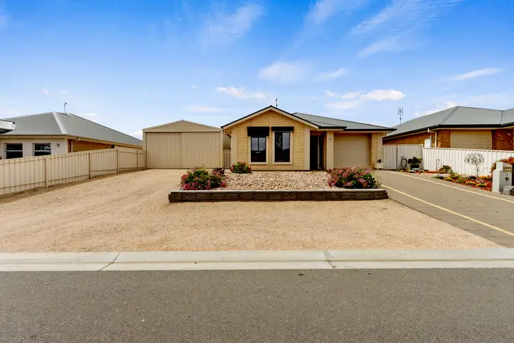 10 Bray Street, Moonta Bay SA 5558