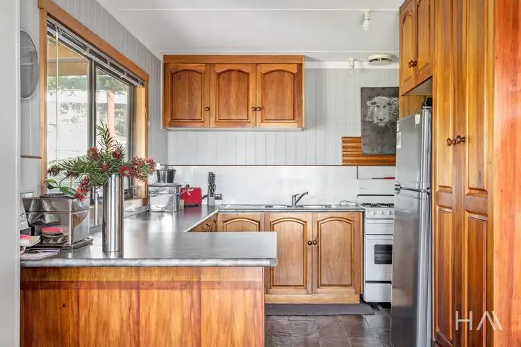 Fifth view of Homely house listing, 9 Ross Lane, Beauty Point TAS 7270