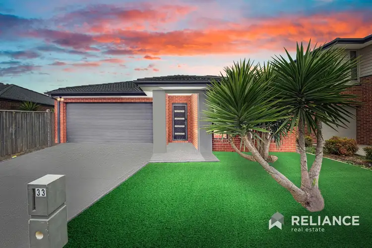33 Peroomba Drive, Point Cook VIC 3030